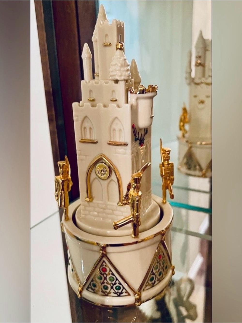 LENOX China Jewels Collection Musical Castle “ March of the Wooden Soldiers”